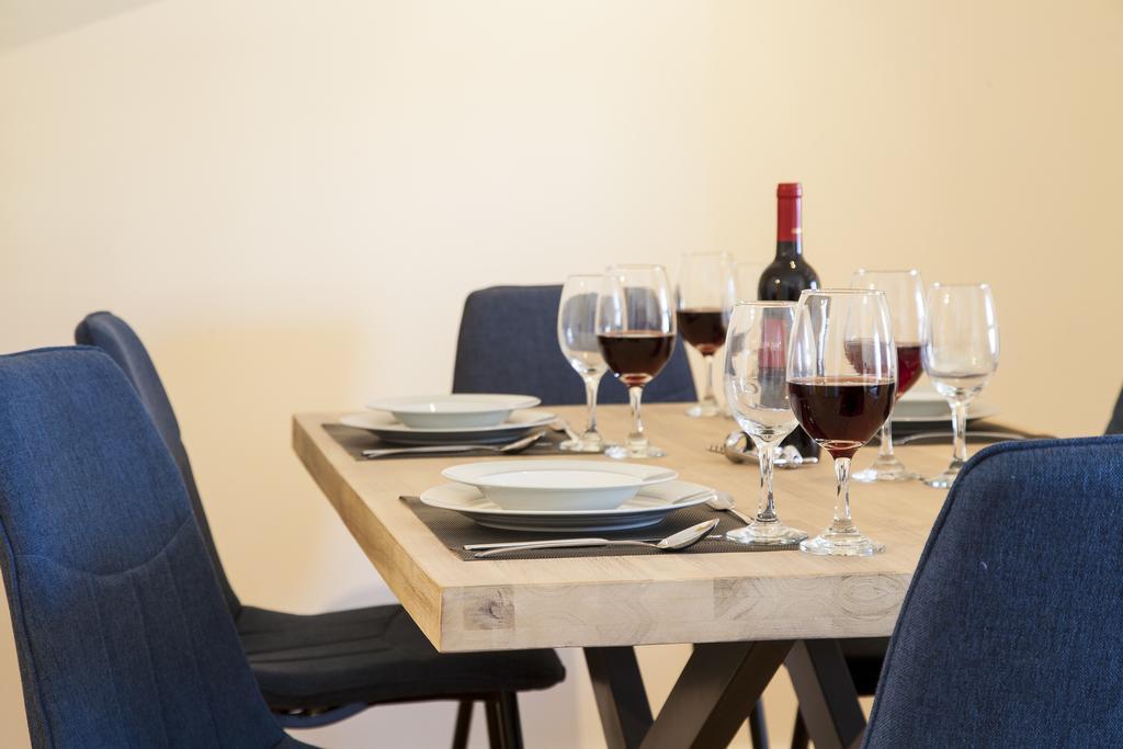 ליסבון Joivy Graca Deluxe Apartments מראה חיצוני תמונה